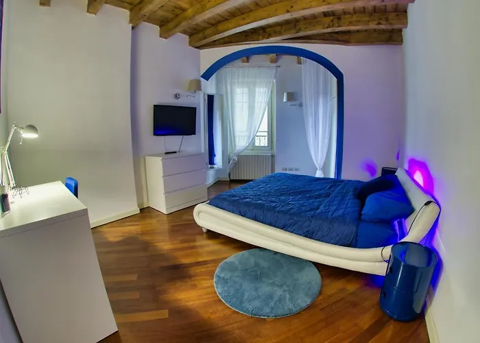 Apartment Blue Brescia
